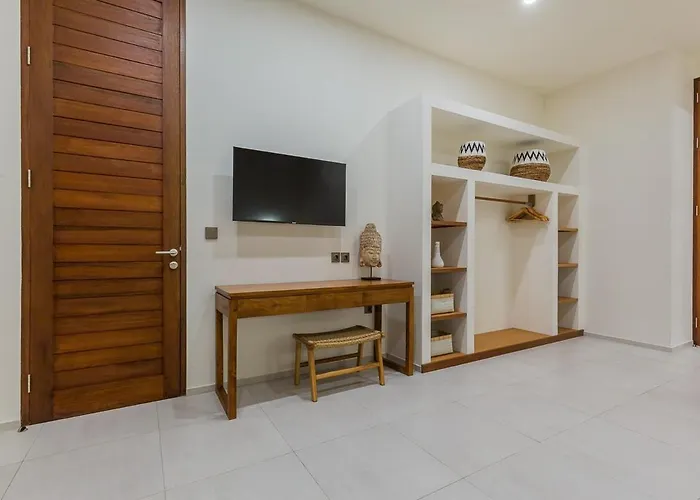 Trindade 5br, 15m Pool Seminyak